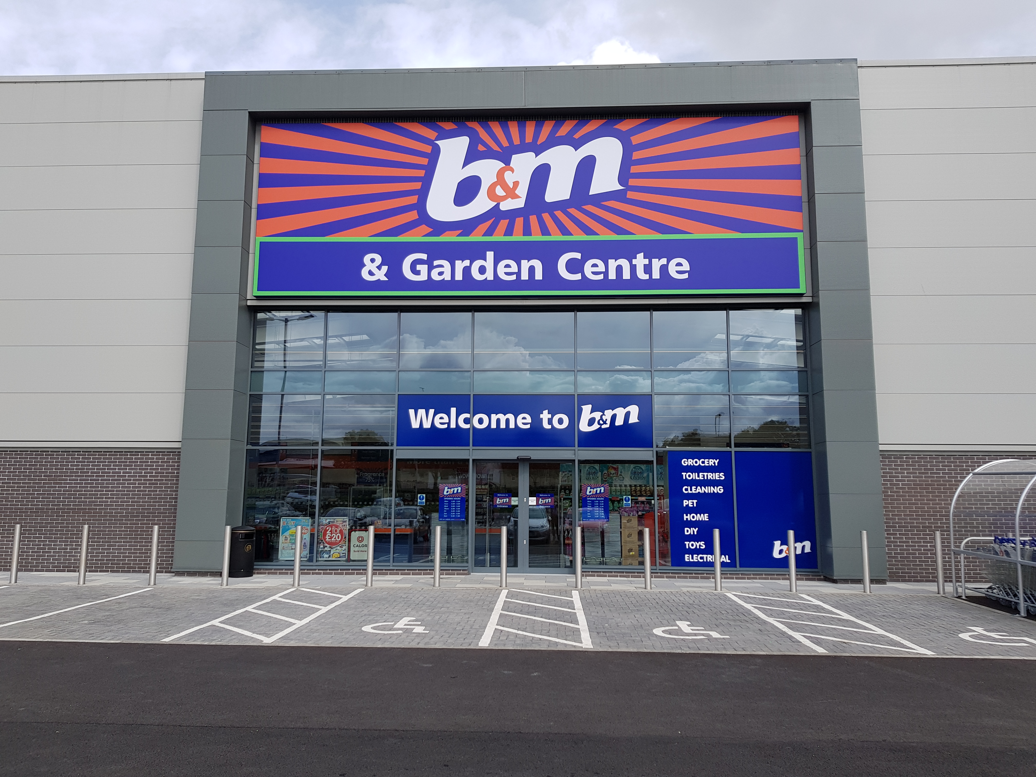 B&M Bargains and Garden Centre