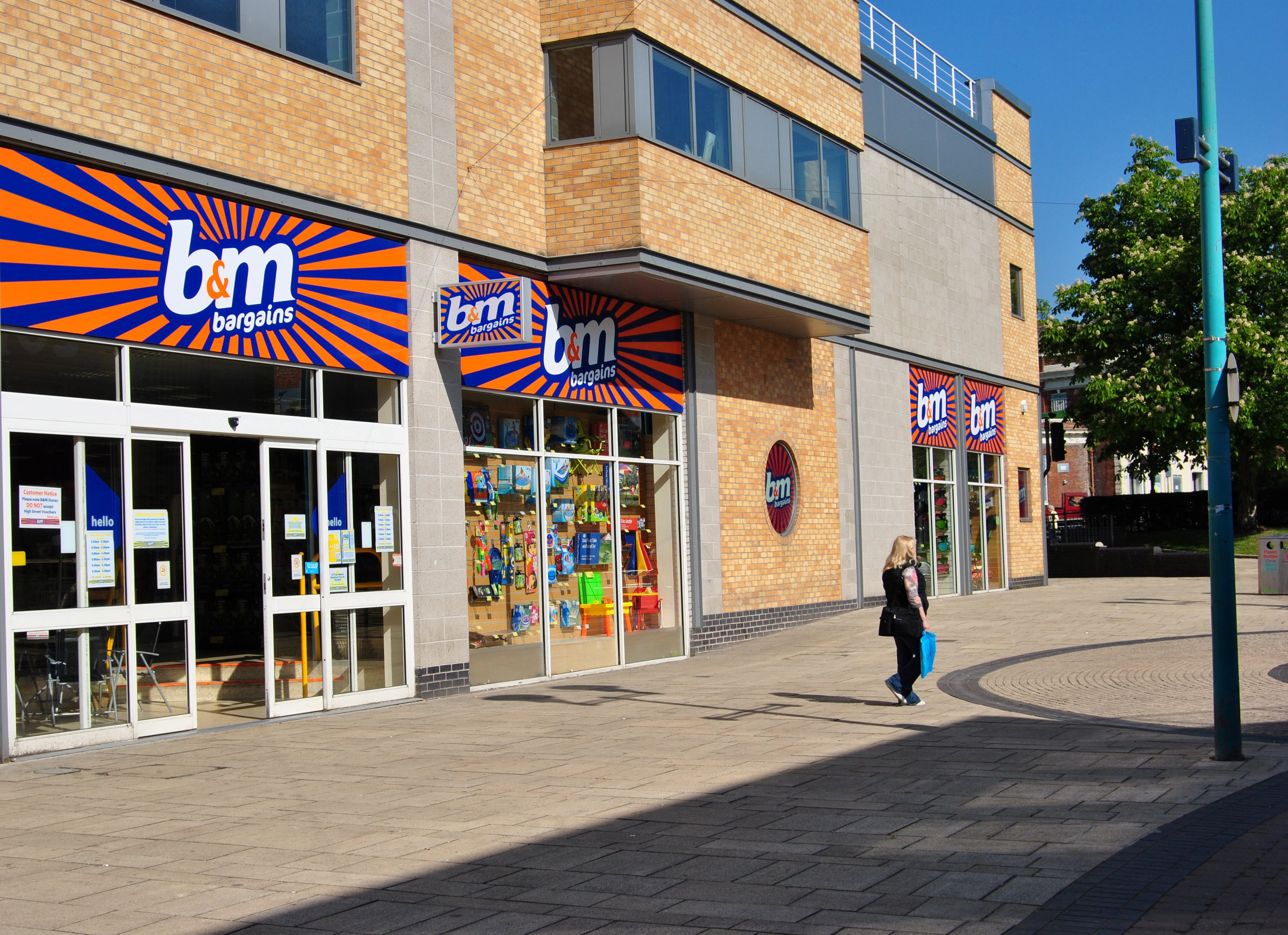 B&M Bargains
